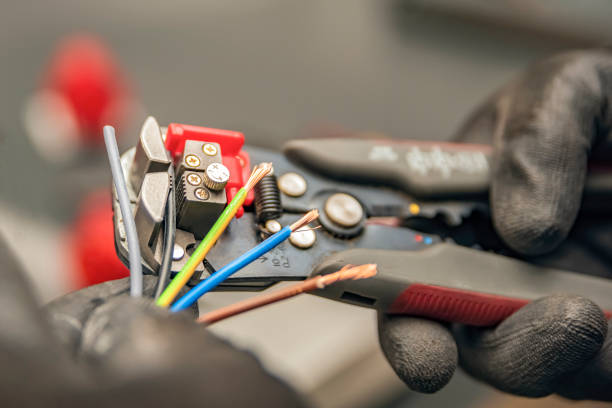 Best Affordable Emergency Electrician  in Wabasso, FL